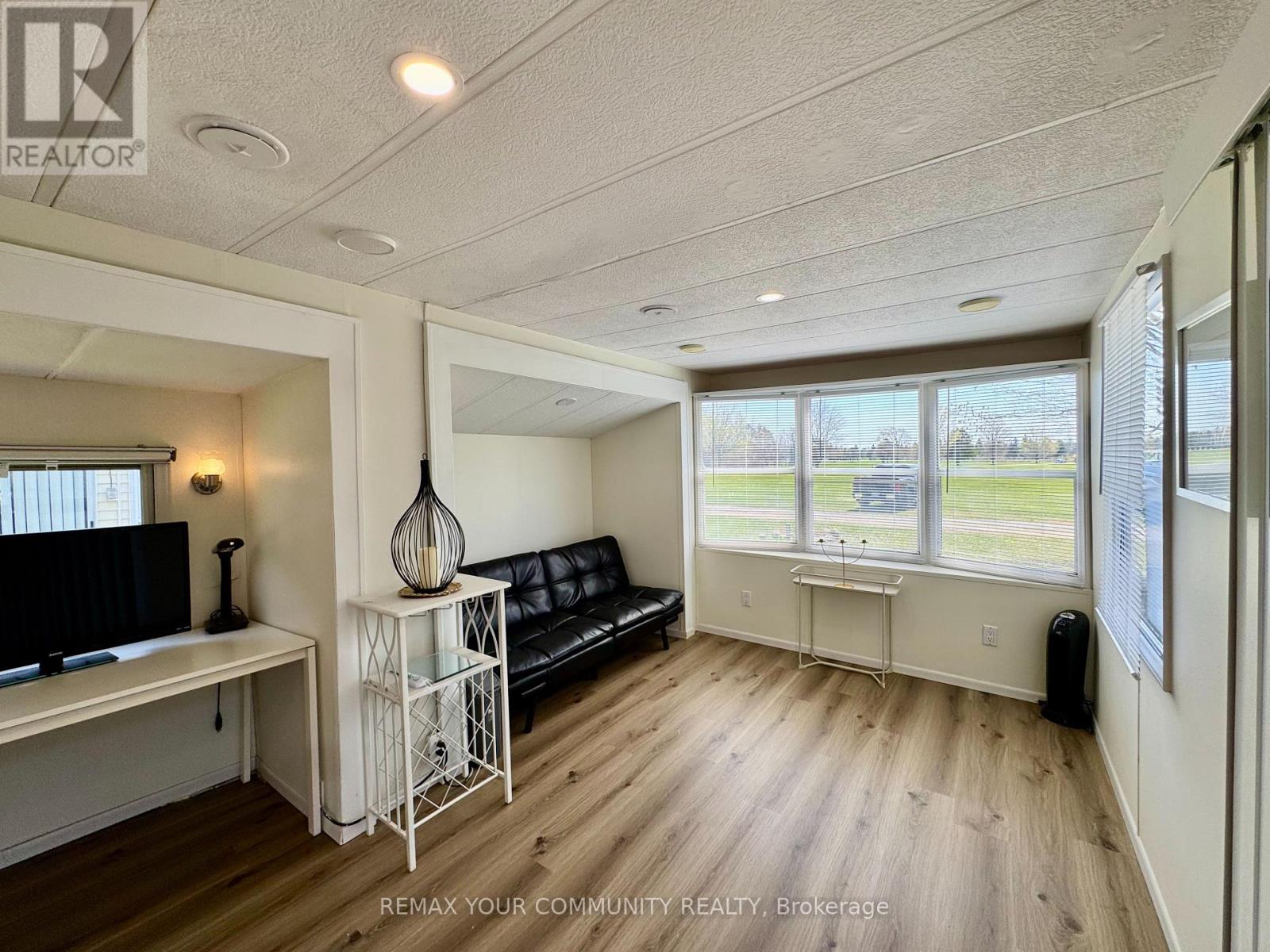 237 - 285 Crydermans Side Road, Georgina, Ontario  L0E 1A0 - Photo 8 - N13695114