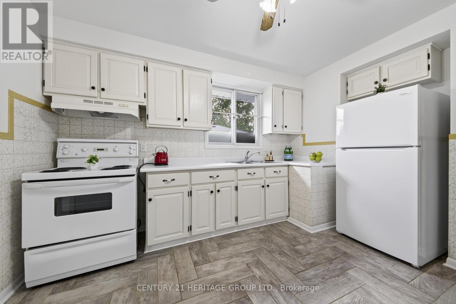 72 Kulpin Avenue, Bradford West Gwillimbury (Bradford), Ontario  L3Z 1T7 - Photo 10 - N13695140