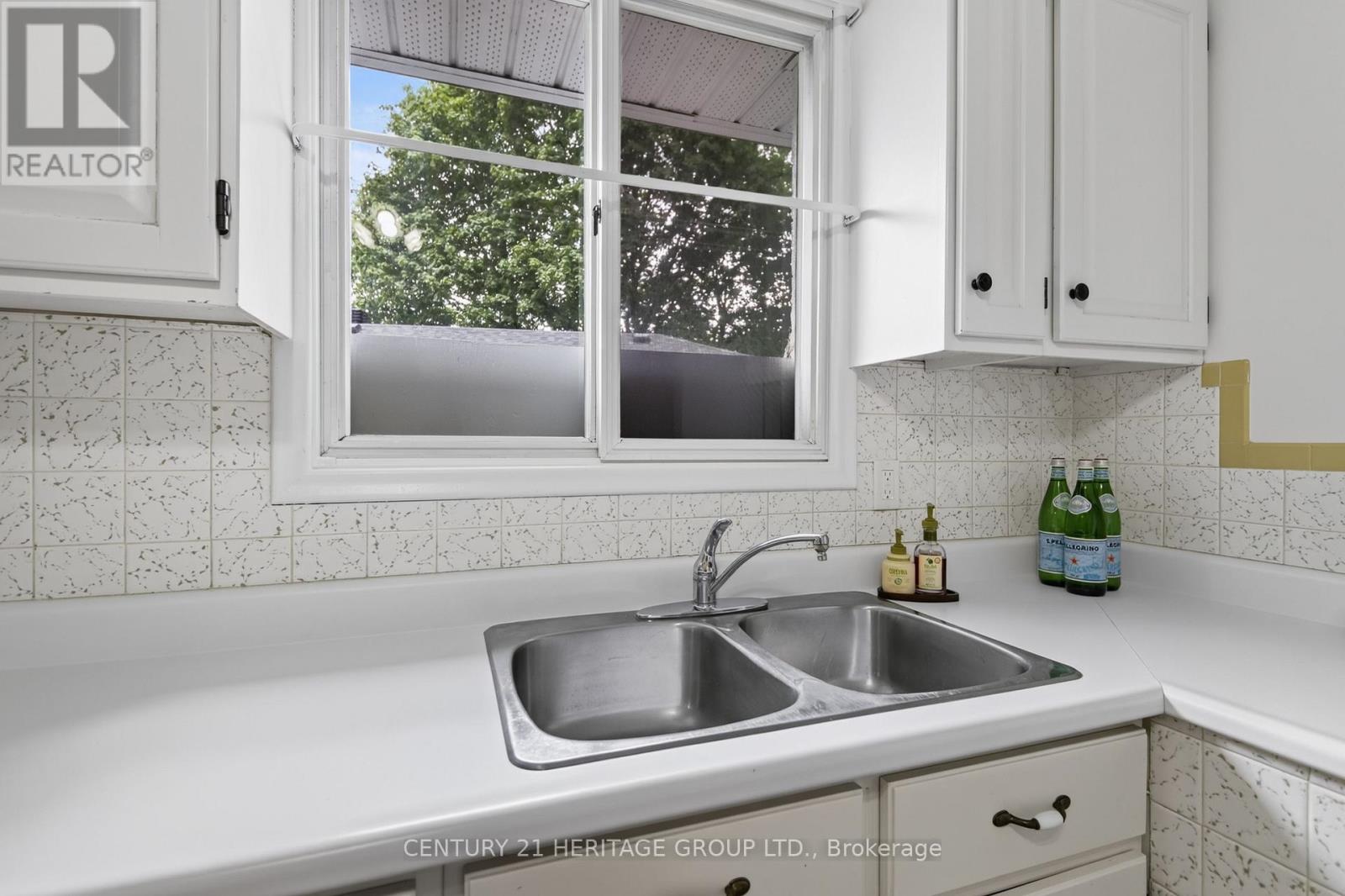 72 Kulpin Avenue, Bradford West Gwillimbury (Bradford), Ontario  L3Z 1T7 - Photo 12 - N13695140