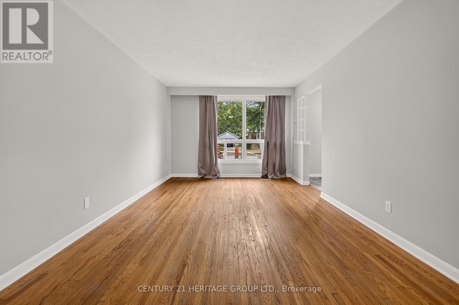 72 Kulpin Avenue, Bradford West Gwillimbury (Bradford), Ontario  L3Z 1T7 - Photo 7 - N13695140