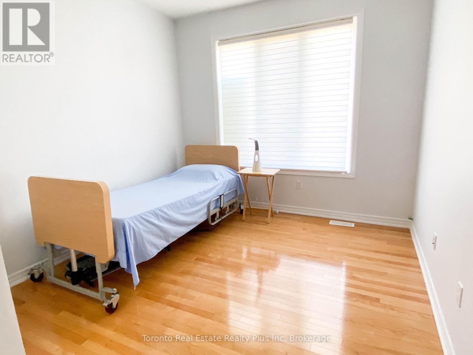 7 Braehead Drive, Richmond Hill, Ontario  L4E 0B5 - Photo 23 - N13695154