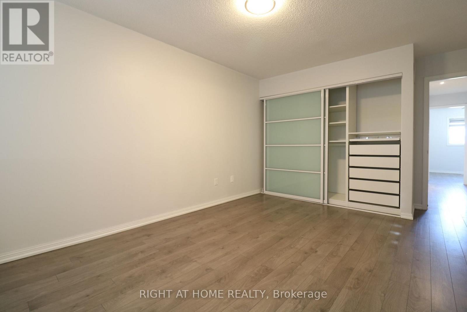 497 Ainsworth Drive E, Newmarket, Ontario  L3Y 8R6 - Photo 9 - N13695156