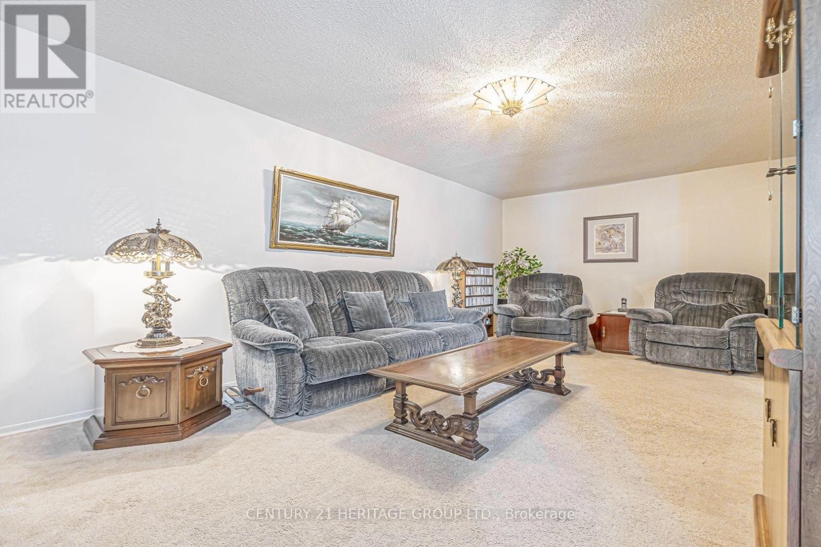 10 Woodhall Road, Markham, Ontario  L3S 1N9 - Photo 7 - N13695186