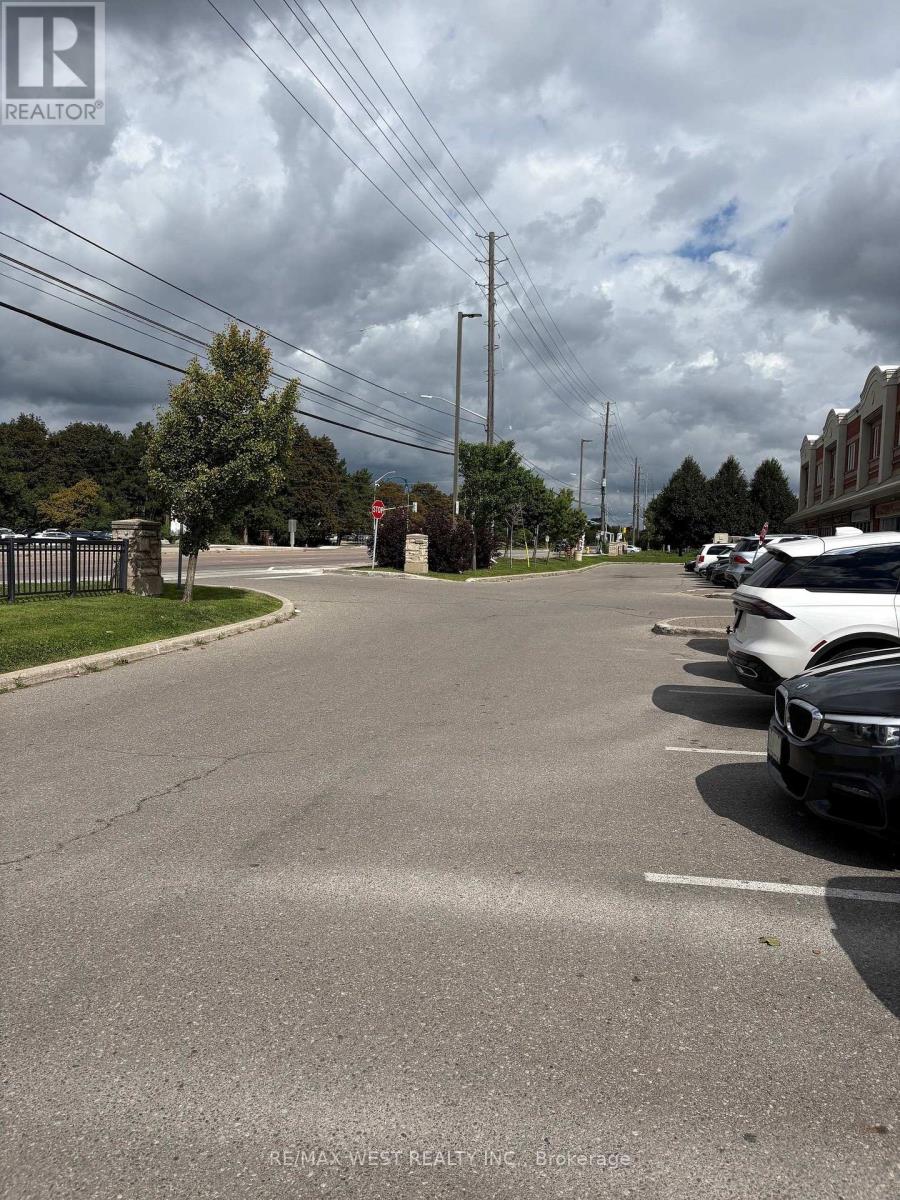 111 - 9441 Jane Street, Vaughan, Ontario  L6A 4H8 - Photo 4 - N13695234