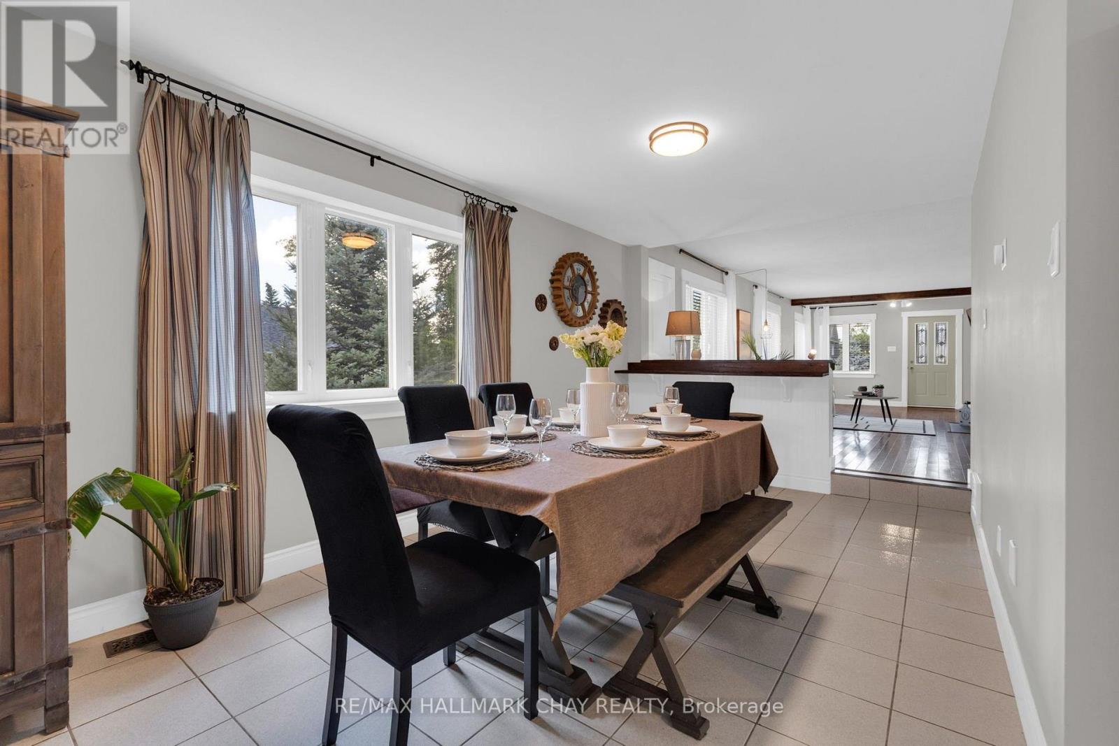 47 Lakeside Drive, Innisfil, Ontario  L9S 2T8 - Photo 9 - N13695248