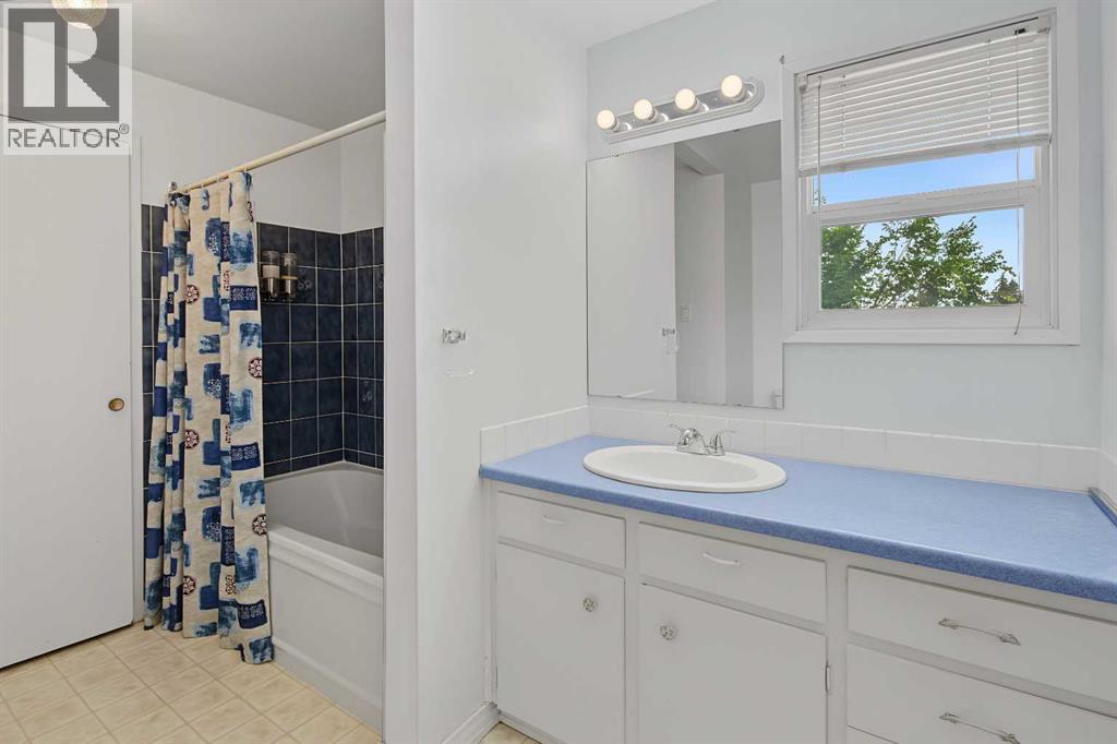 3414 Morley Trail NW, Calgary, Alberta  T2M 4H4 - Photo 23 - A2334825