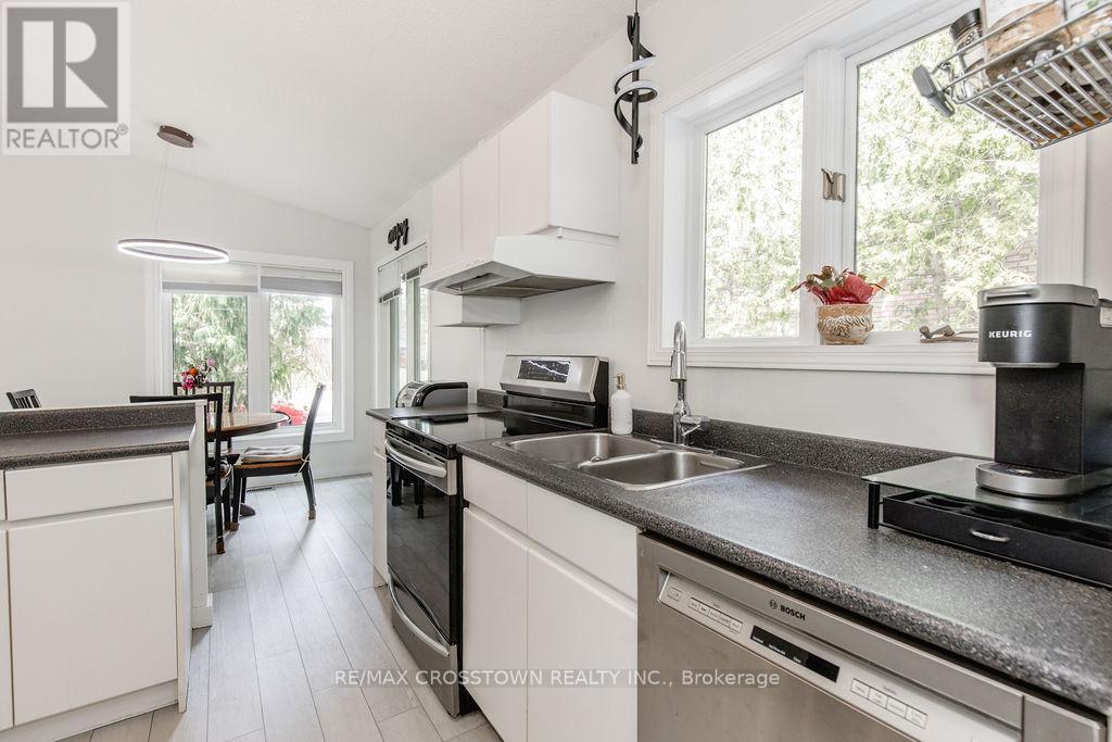 147 Anne Street N, Barrie (Sunnidale), Ontario  L4N 2B9 - Photo 24 - S13695208