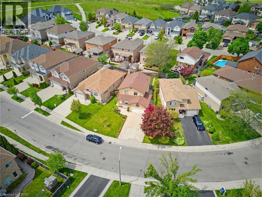 459 Dicenzo Drive, Hamilton, Ontario  L9B 2C4 - Photo 4 - 40857179