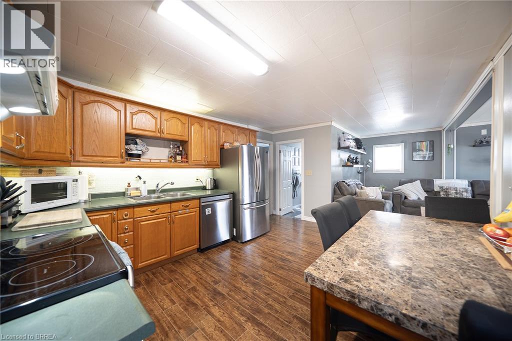 77 Eighth Avenue, Brantford, Ontario  N3S 1C4 - Photo 9 - 40857105