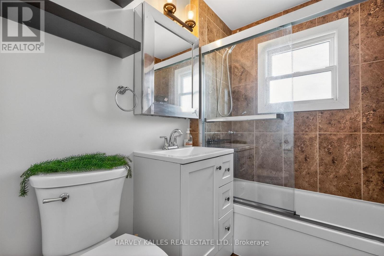7566 Sixth Line, Milton, Ontario  L0P 1E0 - Photo 10 - W13694996