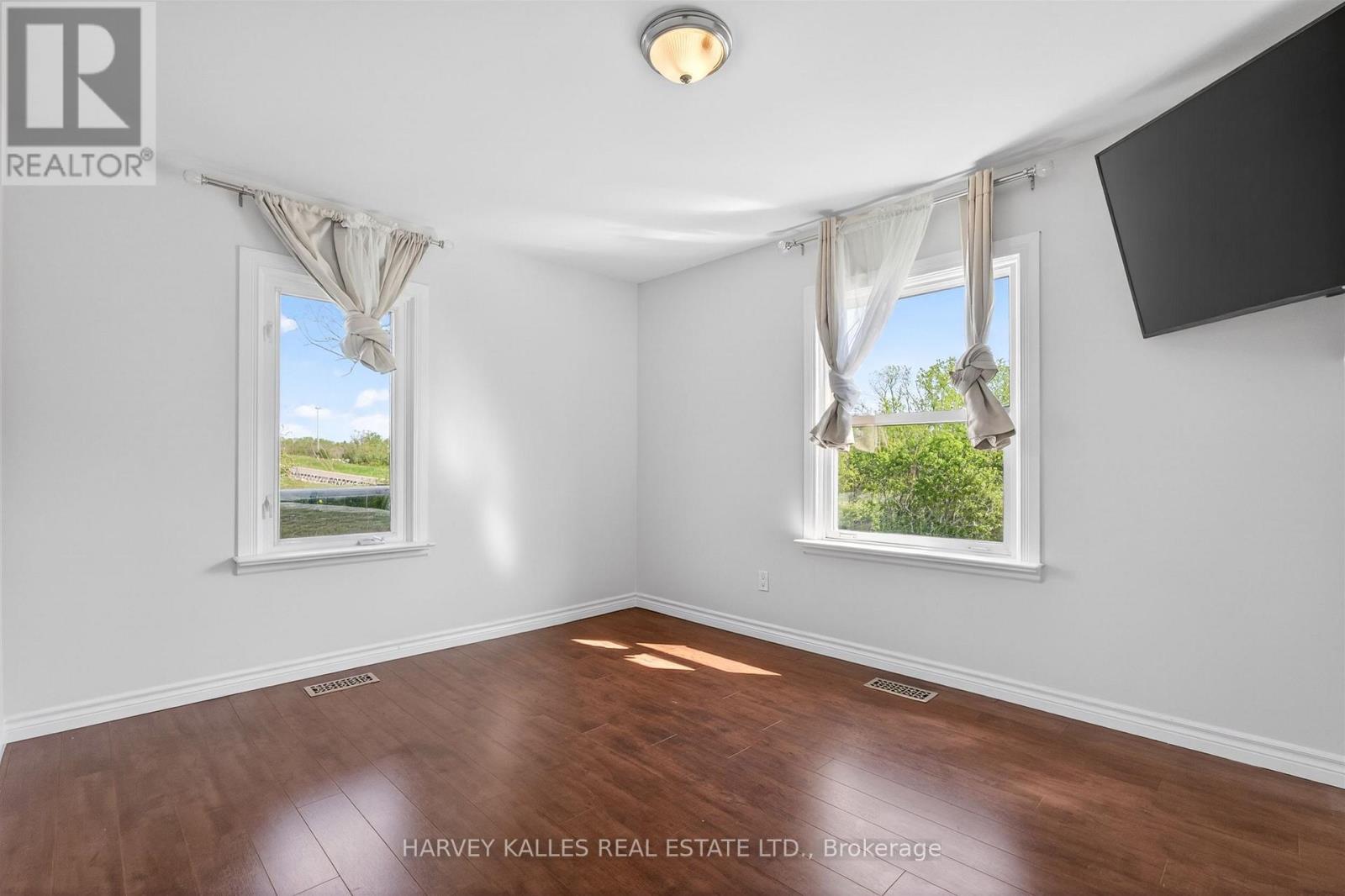 7566 Sixth Line, Milton, Ontario  L0P 1E0 - Photo 12 - W13694996