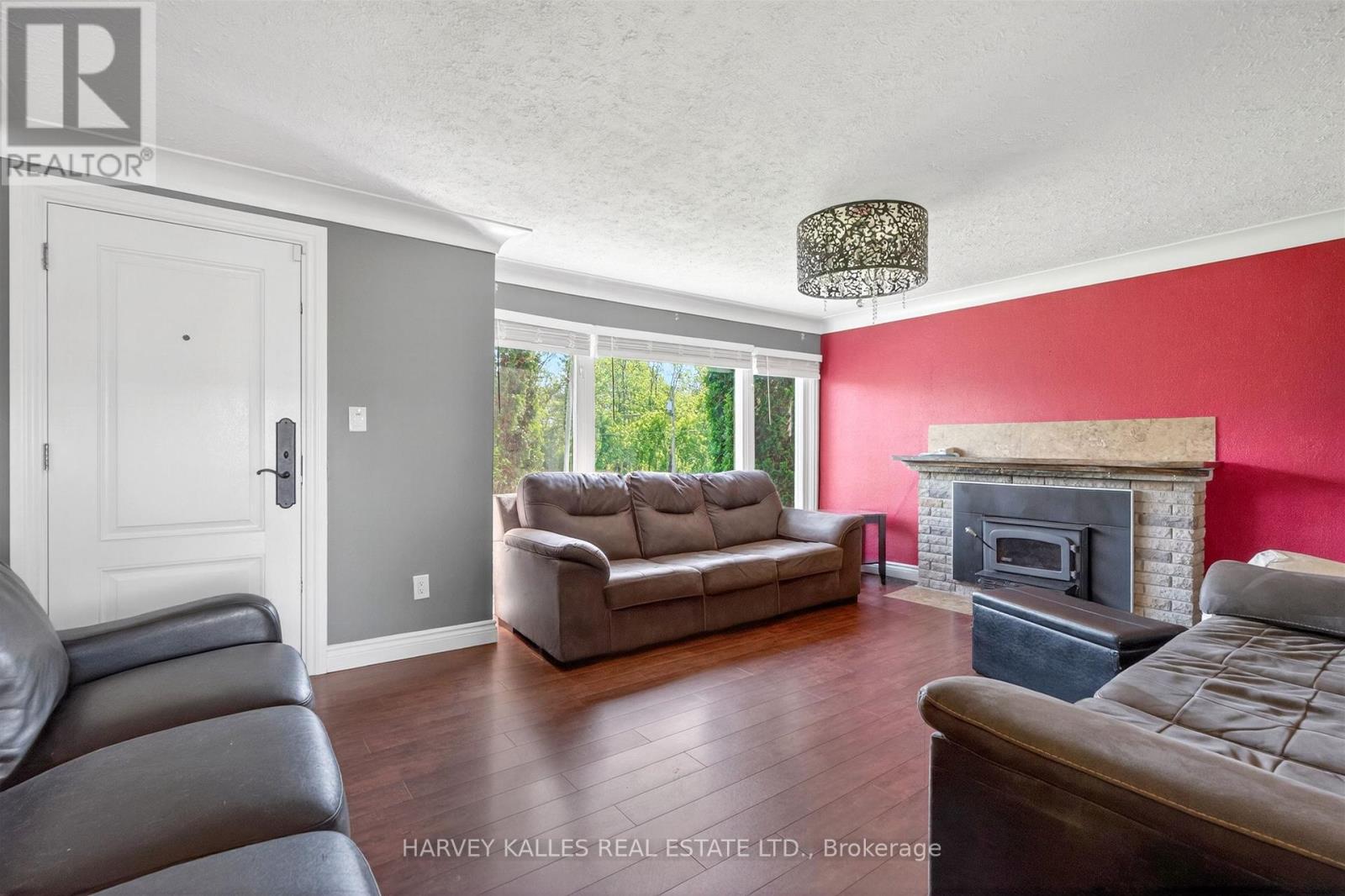 7566 Sixth Line, Milton, Ontario  L0P 1E0 - Photo 3 - W13694996