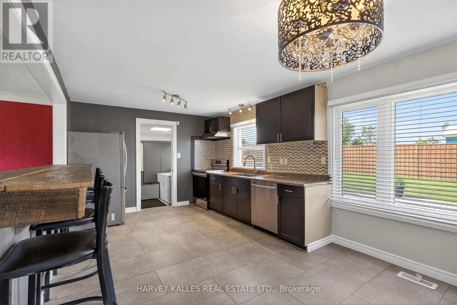 7566 Sixth Line, Milton, Ontario  L0P 1E0 - Photo 8 - W13694996