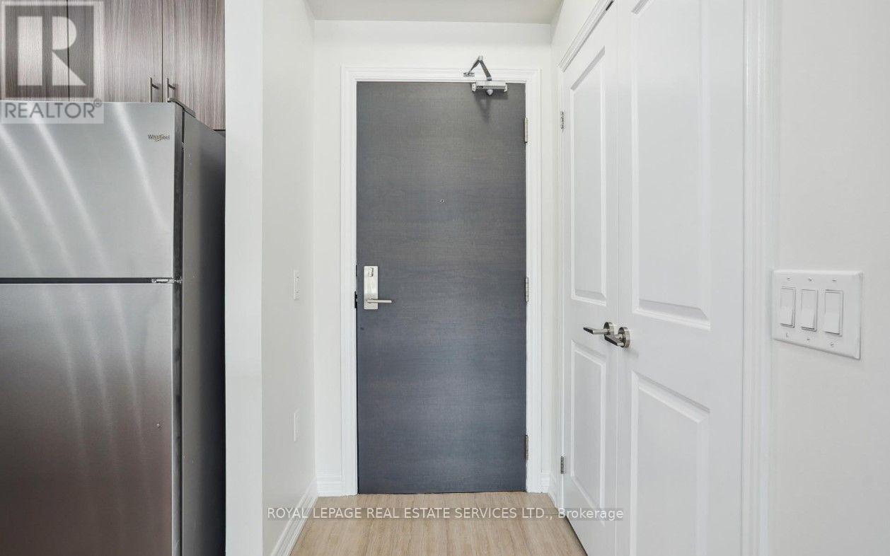 308 - 2388 Khalsa Gate, Oakville, Ontario  L6M 1P5 - Photo 4 - W13695016