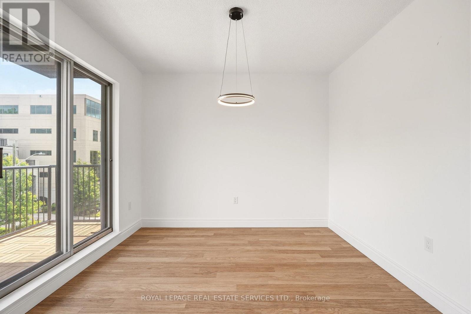 301 - 162 Reynolds Street, Oakville, Ontario  L6J 3K9 - Photo 8 - W13695024