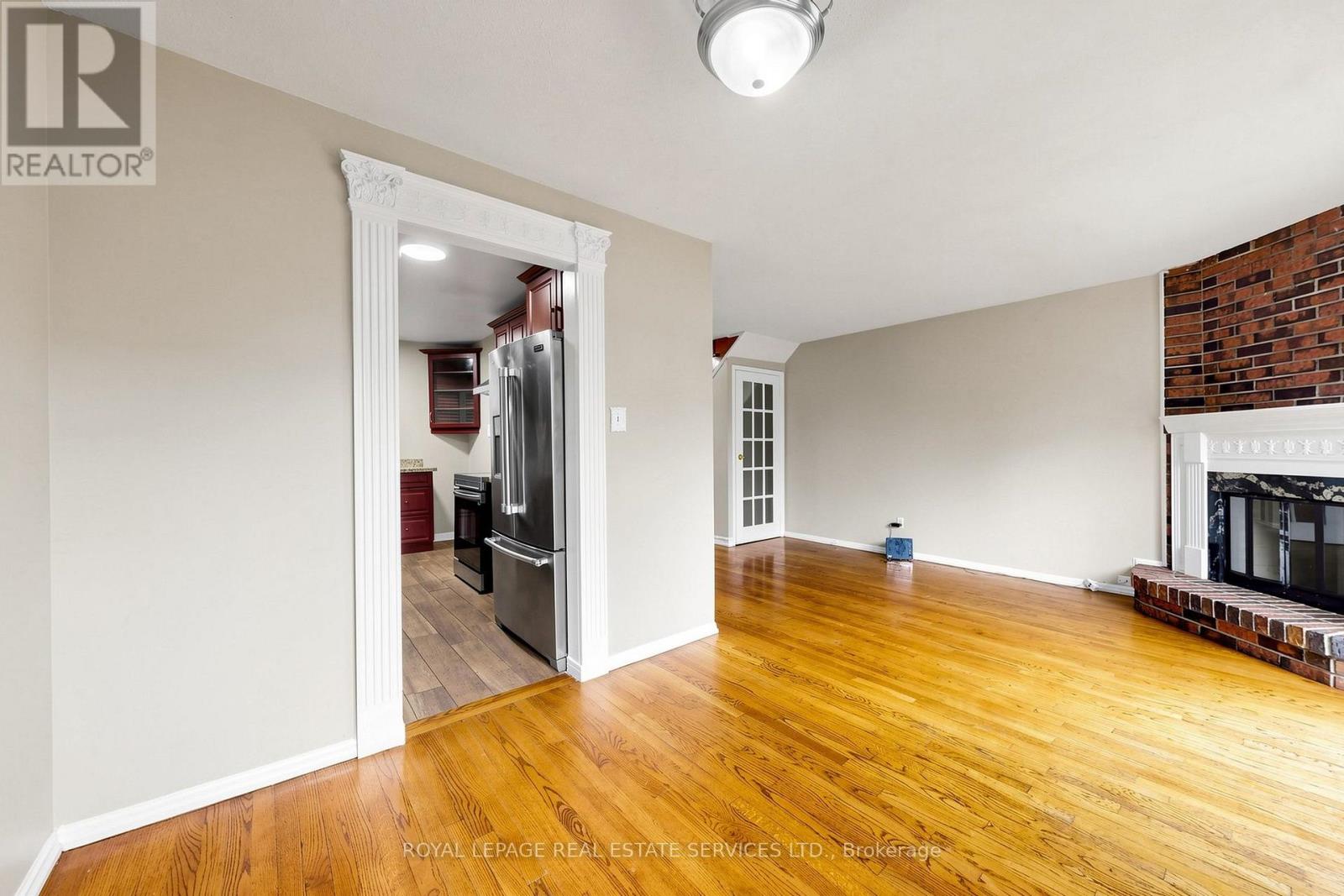 37 Woodsview Avenue, Toronto, Ontario  M9W 6B9 - Photo 13 - W13695052