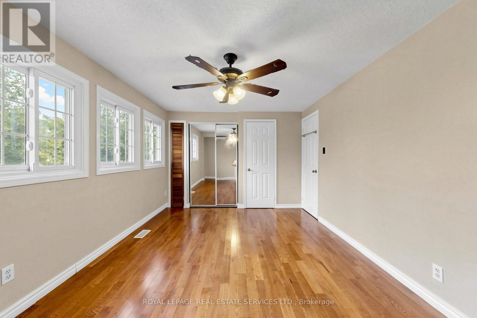 37 Woodsview Avenue, Toronto, Ontario  M9W 6B9 - Photo 28 - W13695052