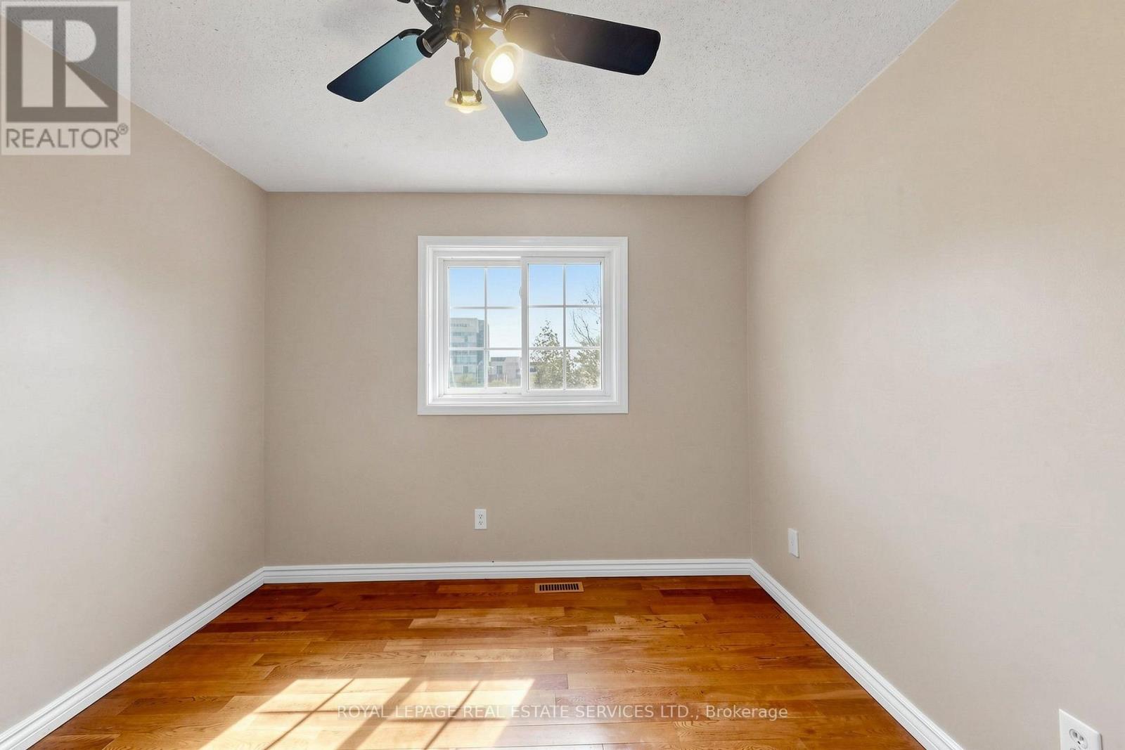 37 Woodsview Avenue, Toronto, Ontario  M9W 6B9 - Photo 35 - W13695052