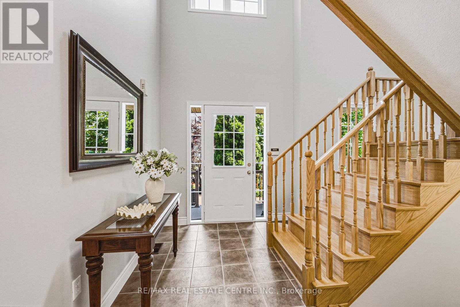 141 Lavery Heights, Milton, Ontario  L9T 0V4 - Photo 4 - W13695072