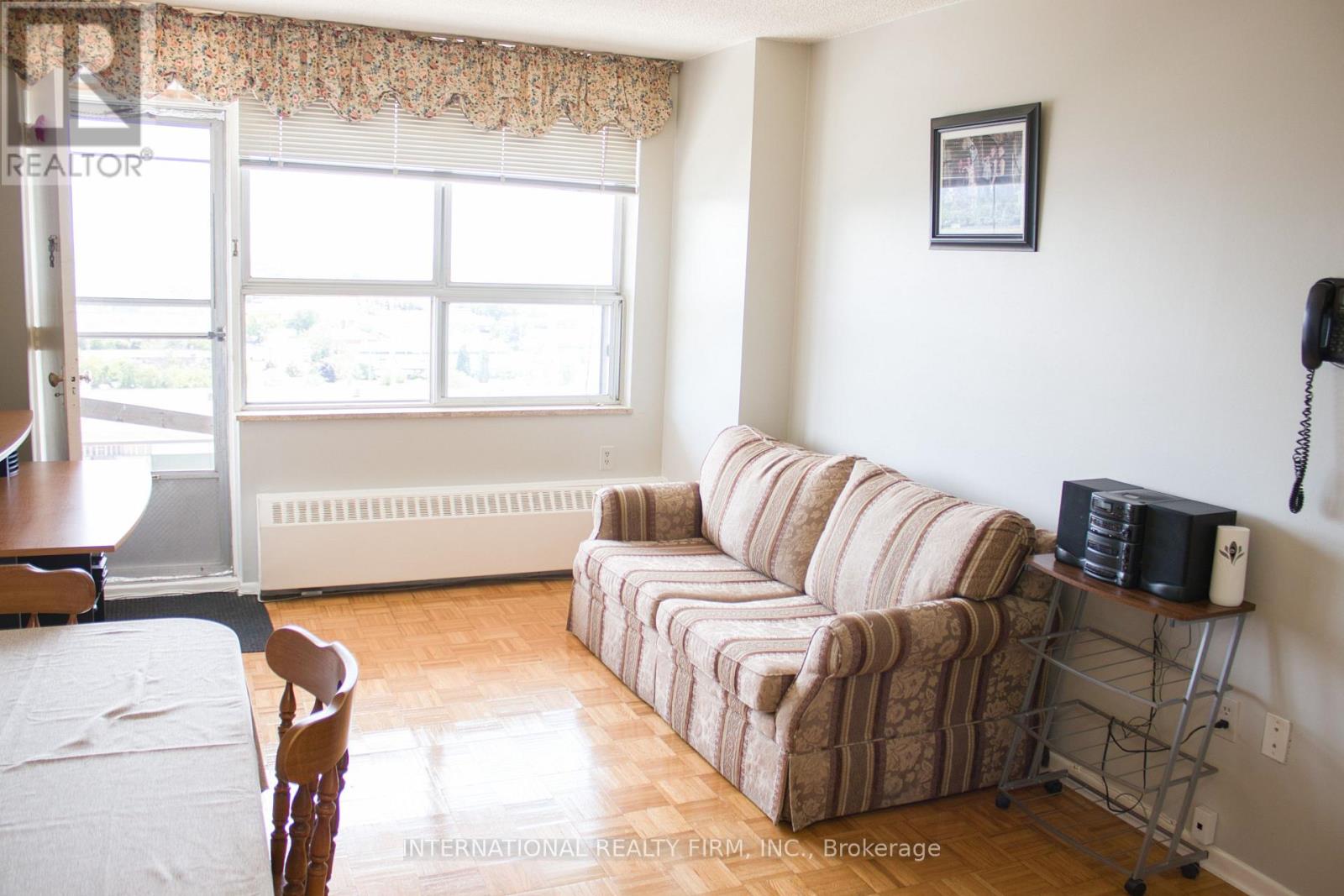 1111 - 50 Lotherton Pathway, Toronto, Ontario  M6B 2G8 - Photo 4 - W13695094
