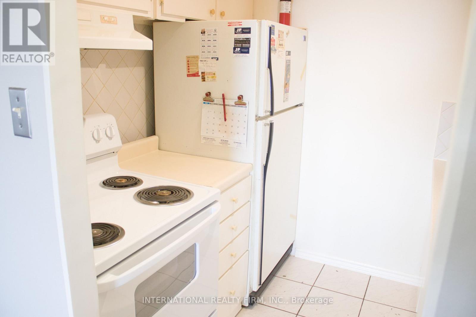 1111 - 50 Lotherton Pathway, Toronto, Ontario  M6B 2G8 - Photo 7 - W13695094