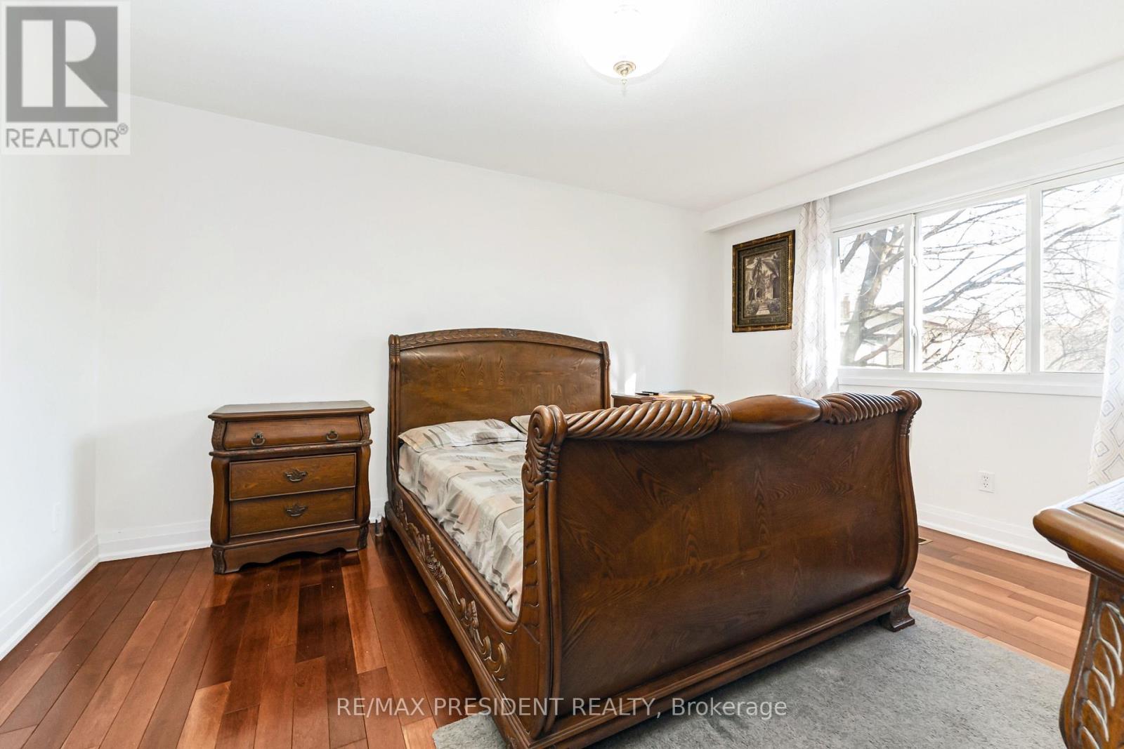 384 Centre Street N, Brampton, Ontario  L6V 3L6 - Photo 17 - W13695120