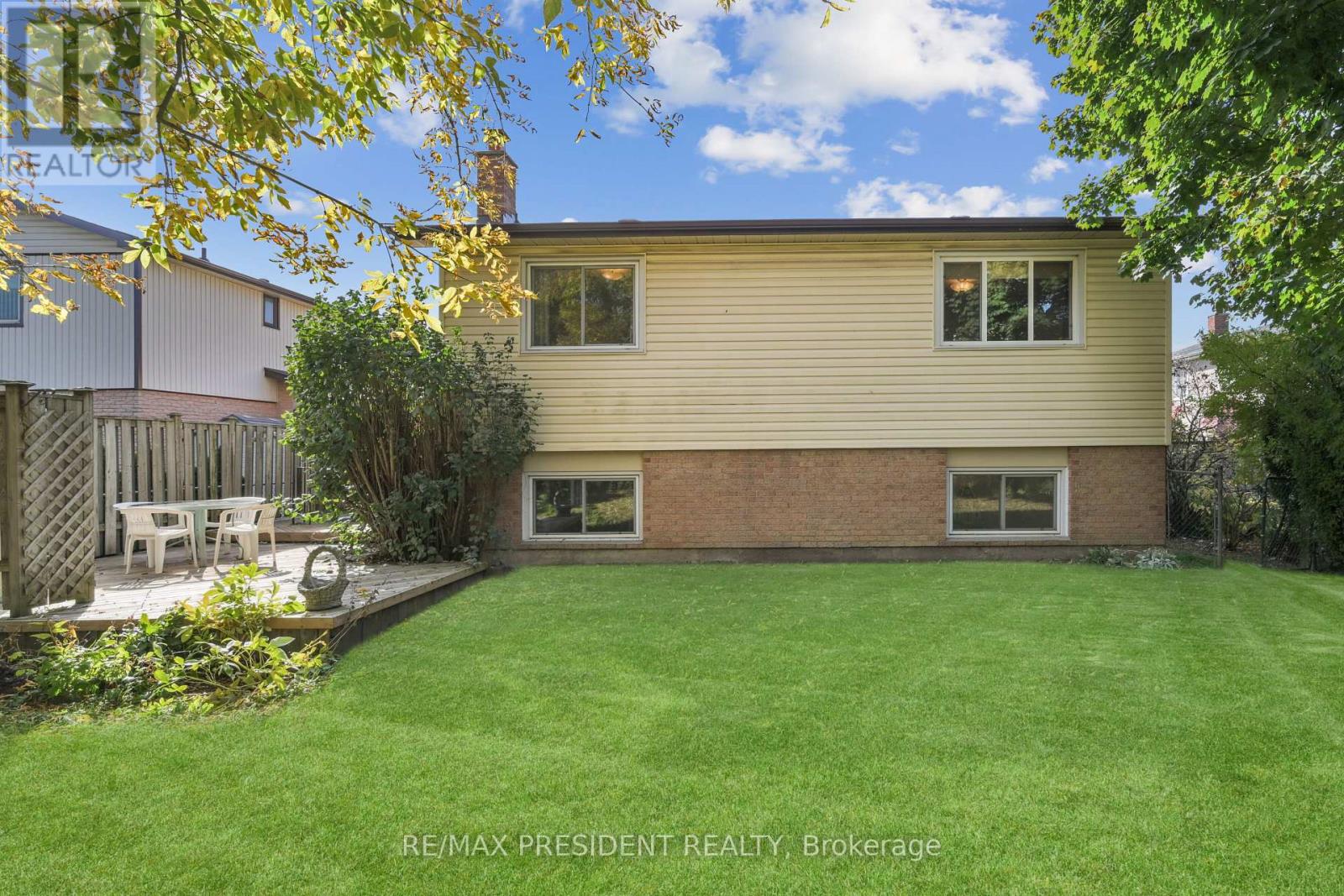 384 Centre Street N, Brampton, Ontario  L6V 3L6 - Photo 25 - W13695120