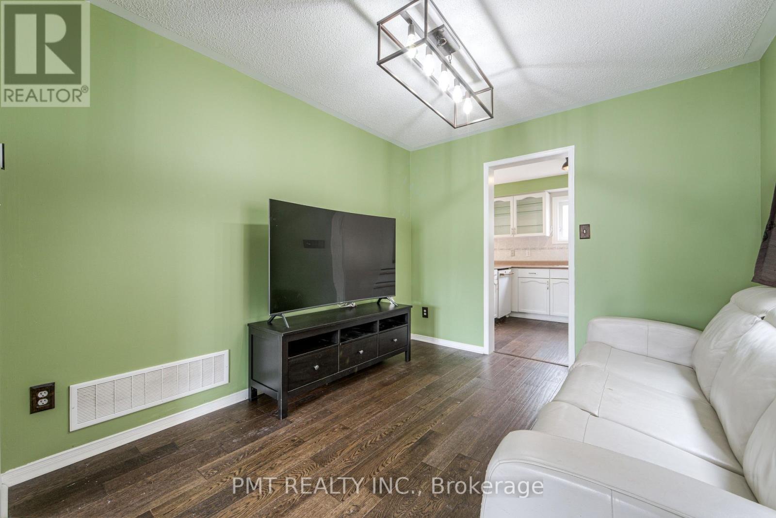 6364 Alderwood Trail, Mississauga, Ontario  L5N 6X1 - Photo 12 - W13695126