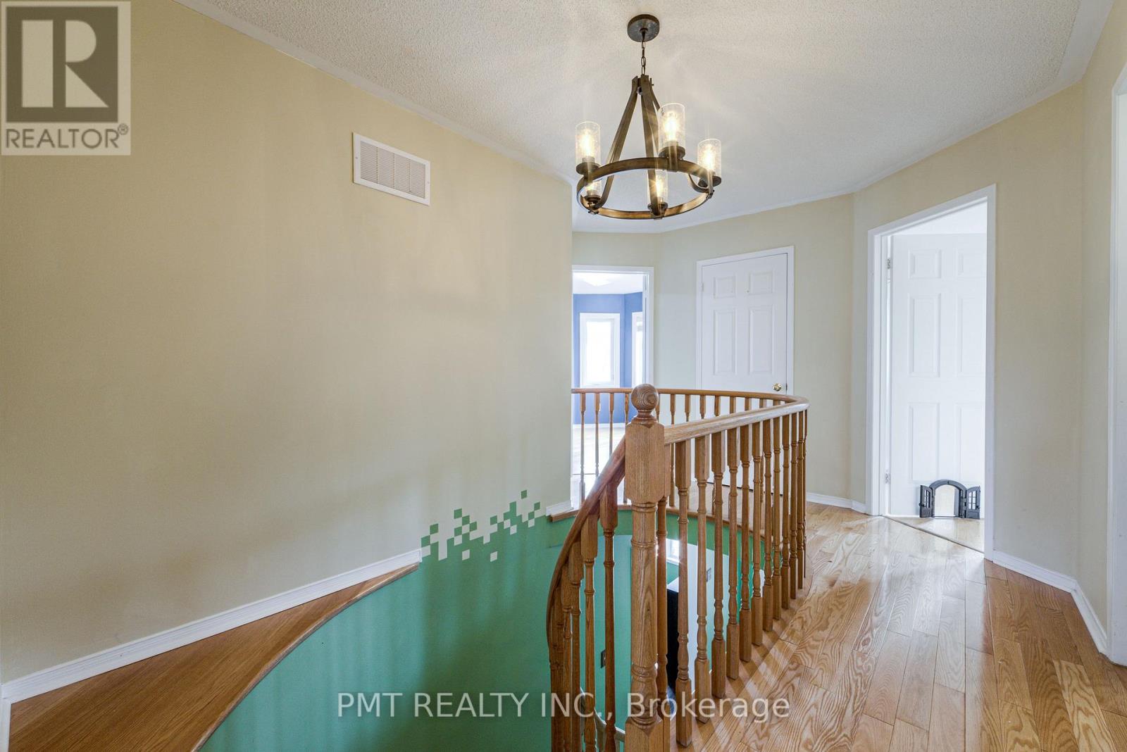 6364 Alderwood Trail, Mississauga, Ontario  L5N 6X1 - Photo 20 - W13695126