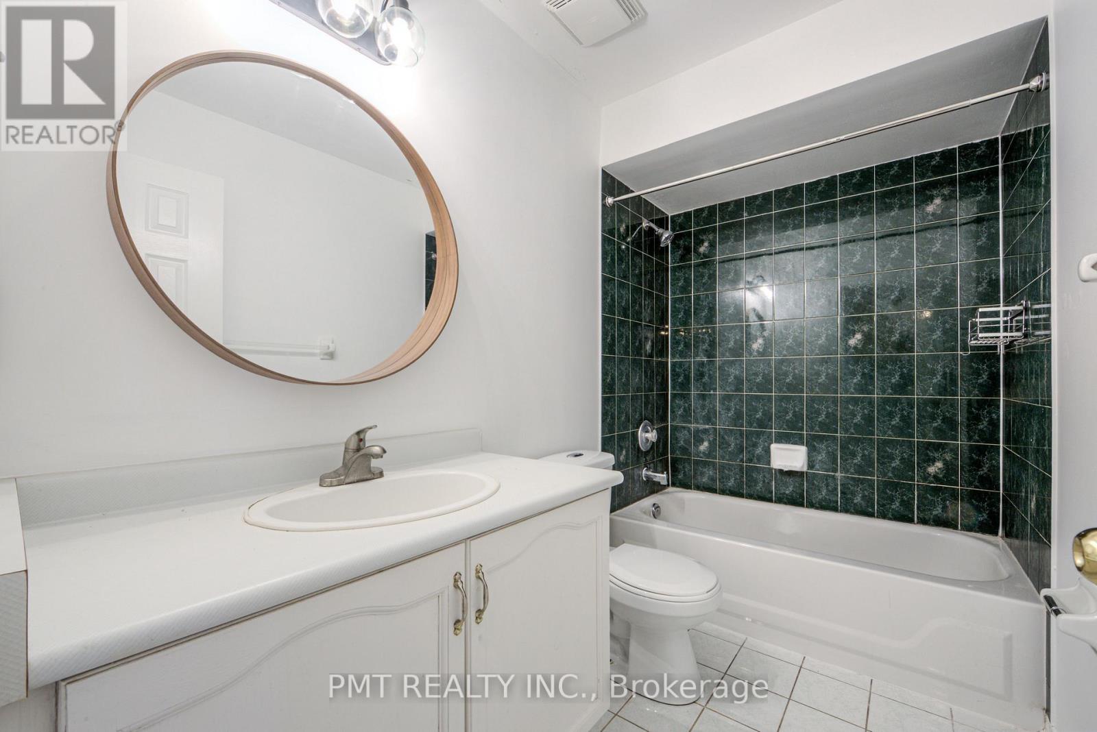 6364 Alderwood Trail, Mississauga, Ontario  L5N 6X1 - Photo 29 - W13695126
