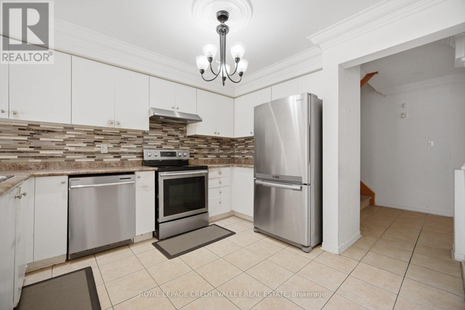 31 Capistro Street, Brampton, Ontario  L7A 3H6 - Photo 13 - W13695150