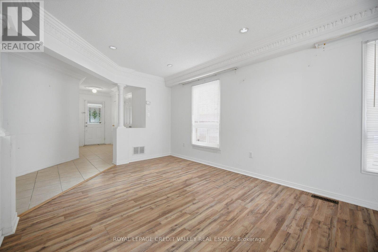 31 Capistro Street, Brampton, Ontario  L7A 3H6 - Photo 9 - W13695150