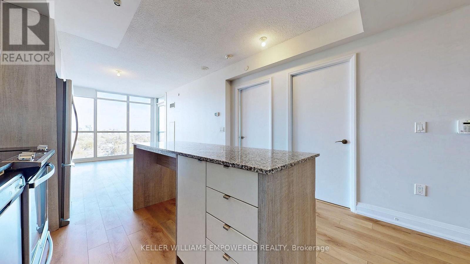 1401 - 9 Valhalla Inn Road, Toronto, Ontario  M9B 0B2 - Photo 13 - W13695224