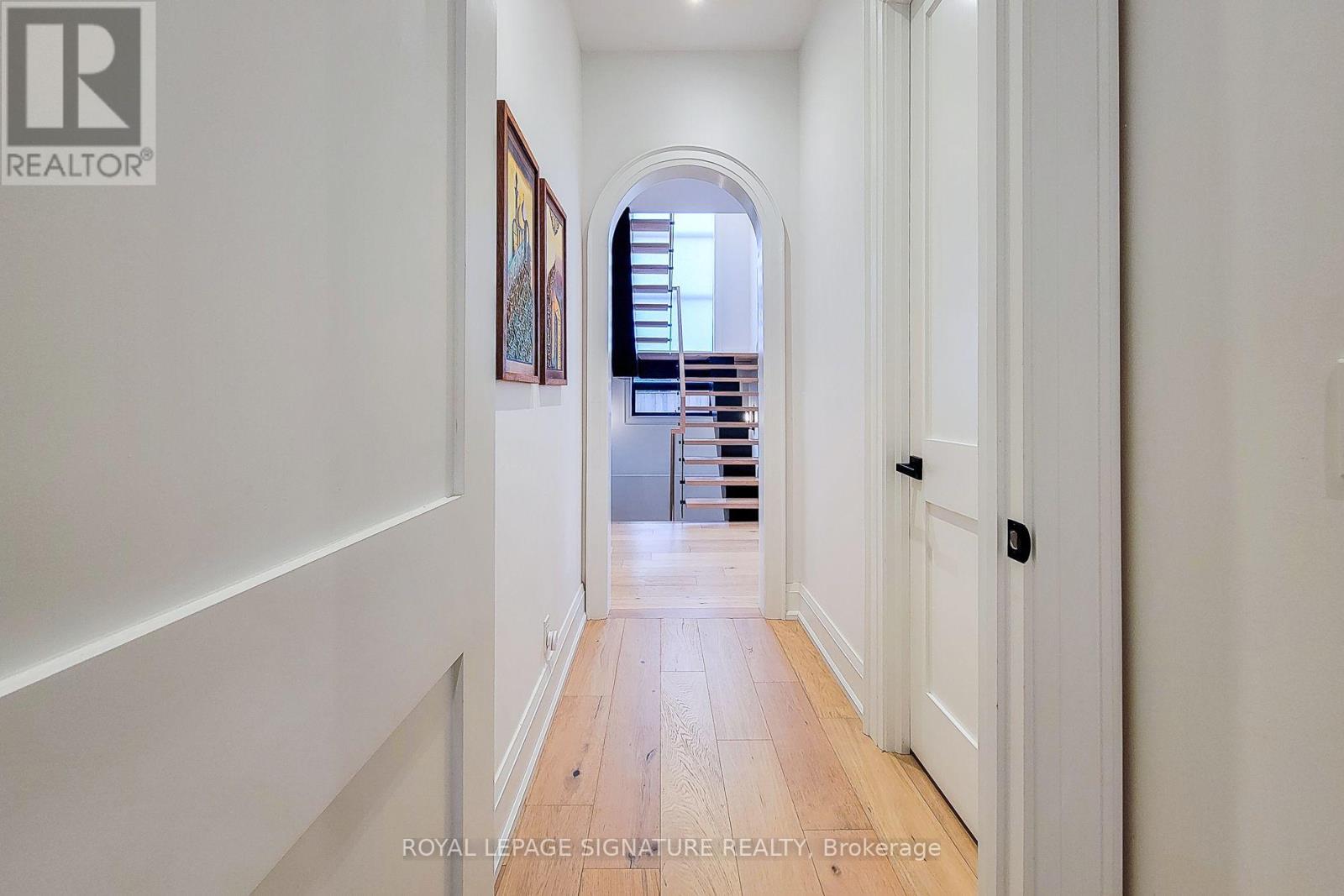 518 Sherin Drive, Oakville, Ontario  L6L 4J8 - Photo 12 - W13695240