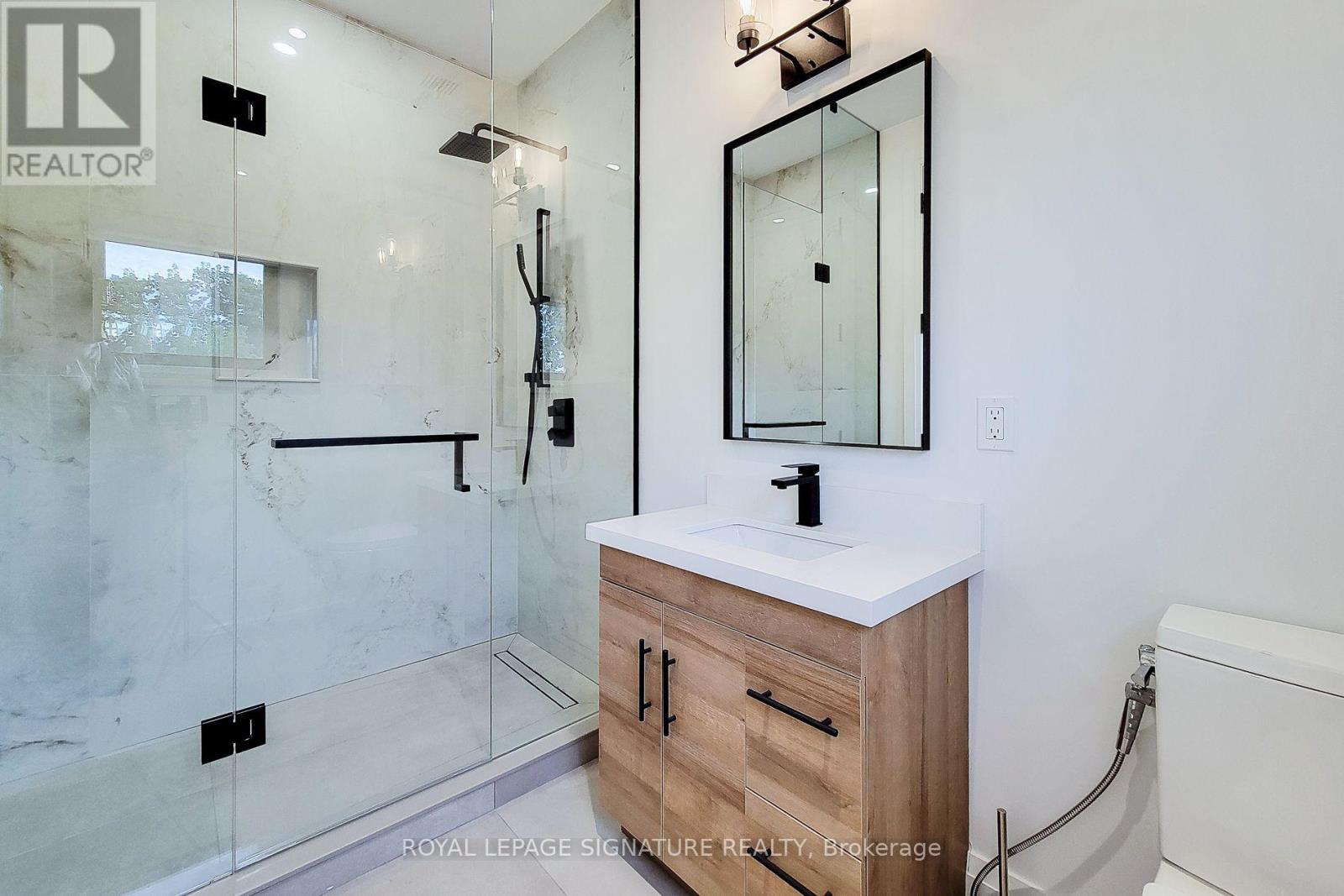 518 Sherin Drive, Oakville, Ontario  L6L 4J8 - Photo 18 - W13695240
