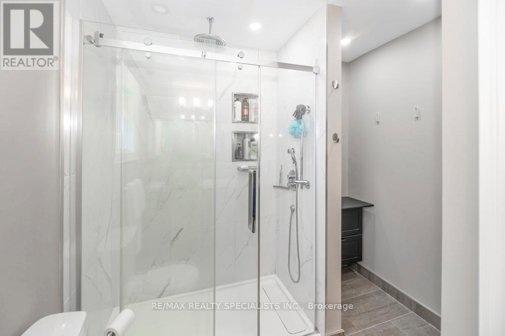 77 Leander Street, Brampton, Ontario  L6S 3N5 - Photo 22 - W13695258