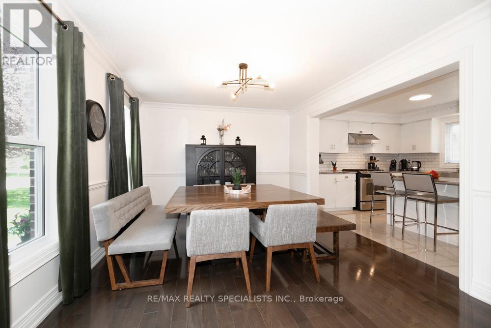 77 Leander Street, Brampton, Ontario  L6S 3N5 - Photo 8 - W13695258