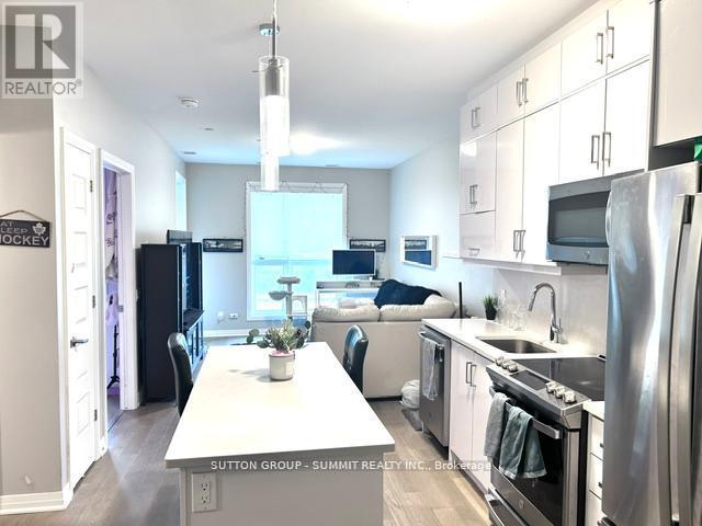 110 - 95 Dundas Street, Oakville, Ontario  L6M 5N4 - Photo 4 - W13695264