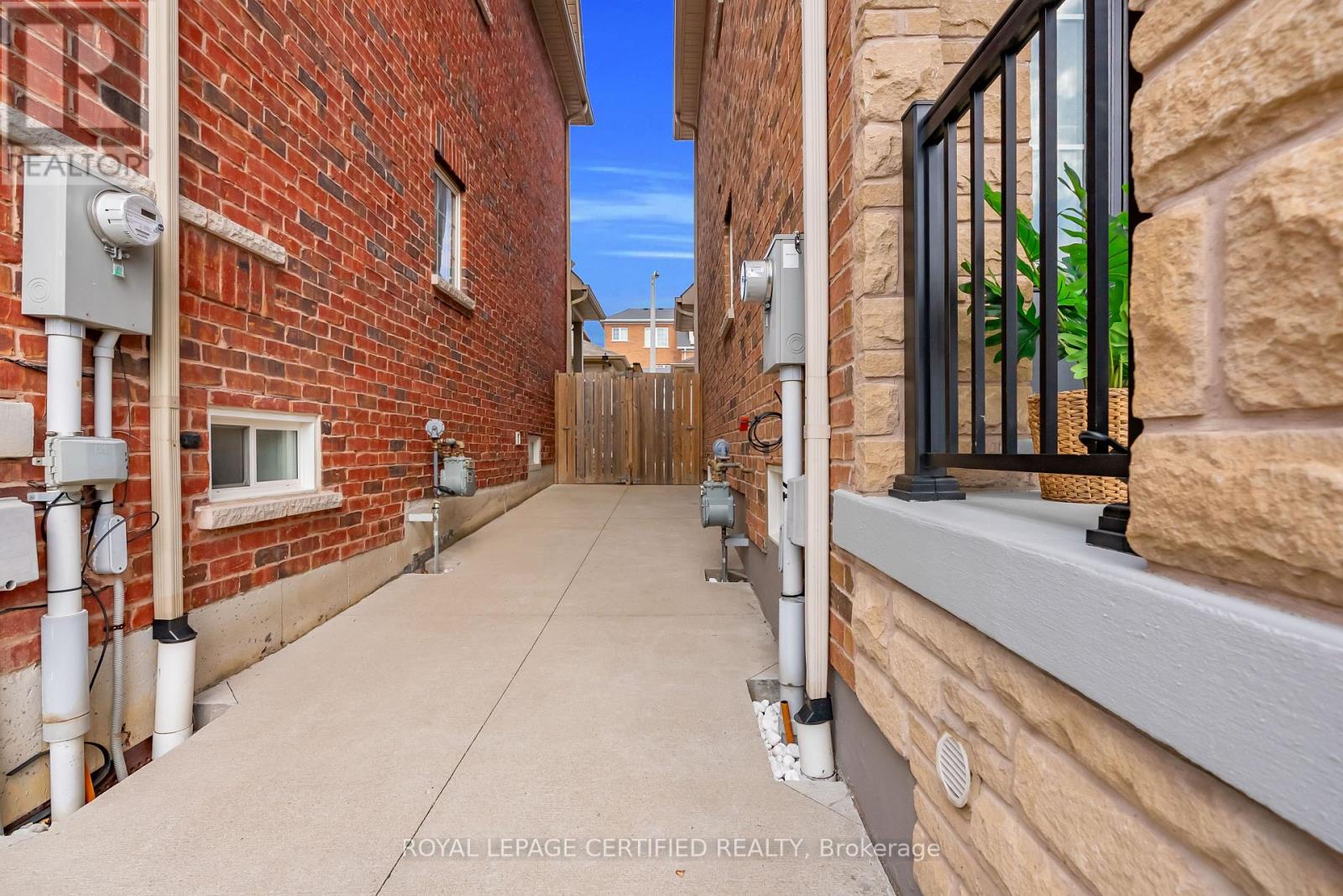 23 Charlie Jordan Road, Toronto, Ontario  M9M 0B7 - Photo 43 - W13695308