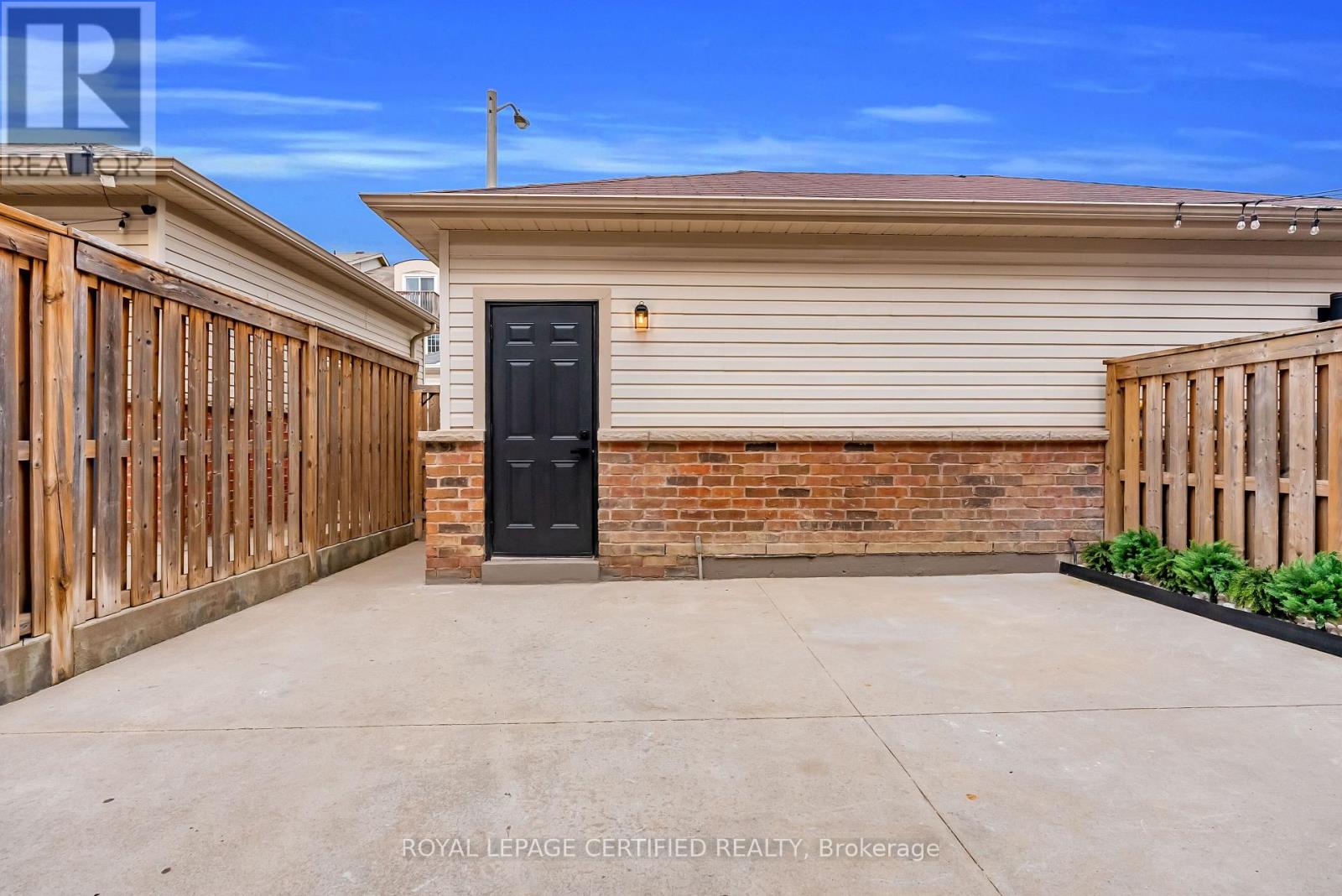 23 Charlie Jordan Road, Toronto, Ontario  M9M 0B7 - Photo 45 - W13695308
