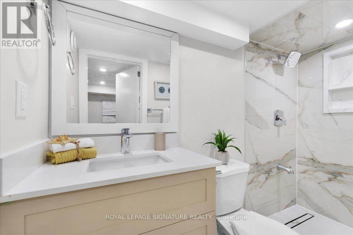 234 Nairn Avenue, Toronto, Ontario  M6E 4H4 - Photo 27 - W13695310