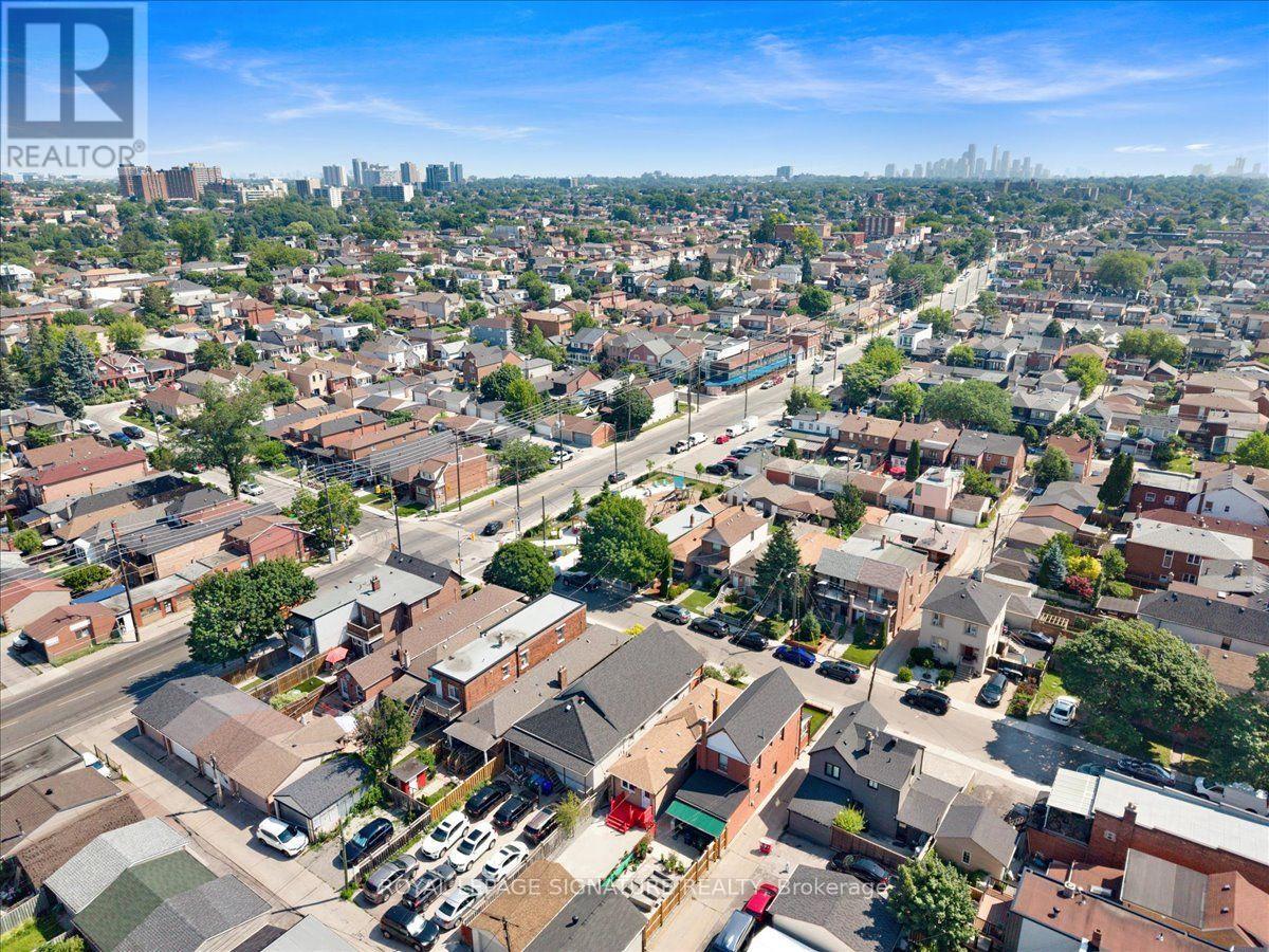 234 Nairn Avenue, Toronto, Ontario  M6E 4H4 - Photo 40 - W13695310