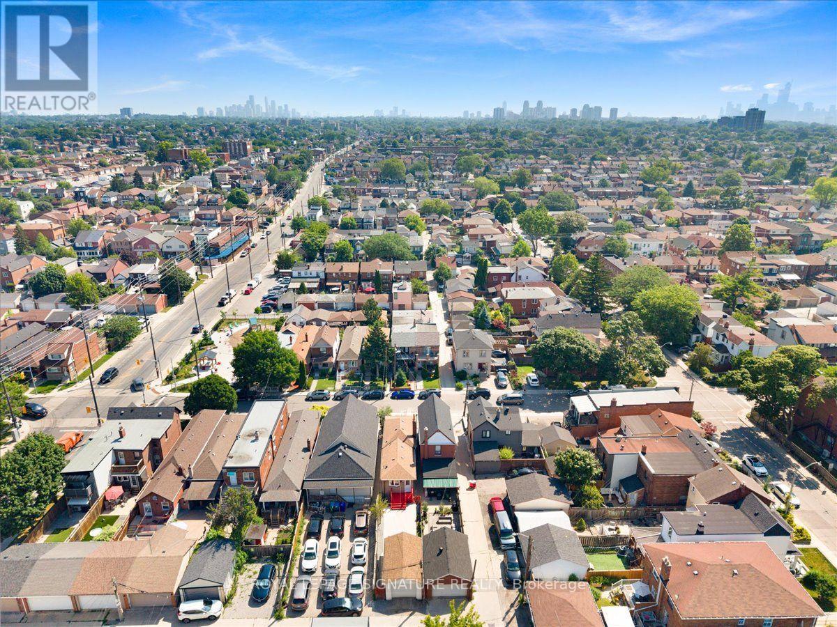234 Nairn Avenue, Toronto, Ontario  M6E 4H4 - Photo 41 - W13695310