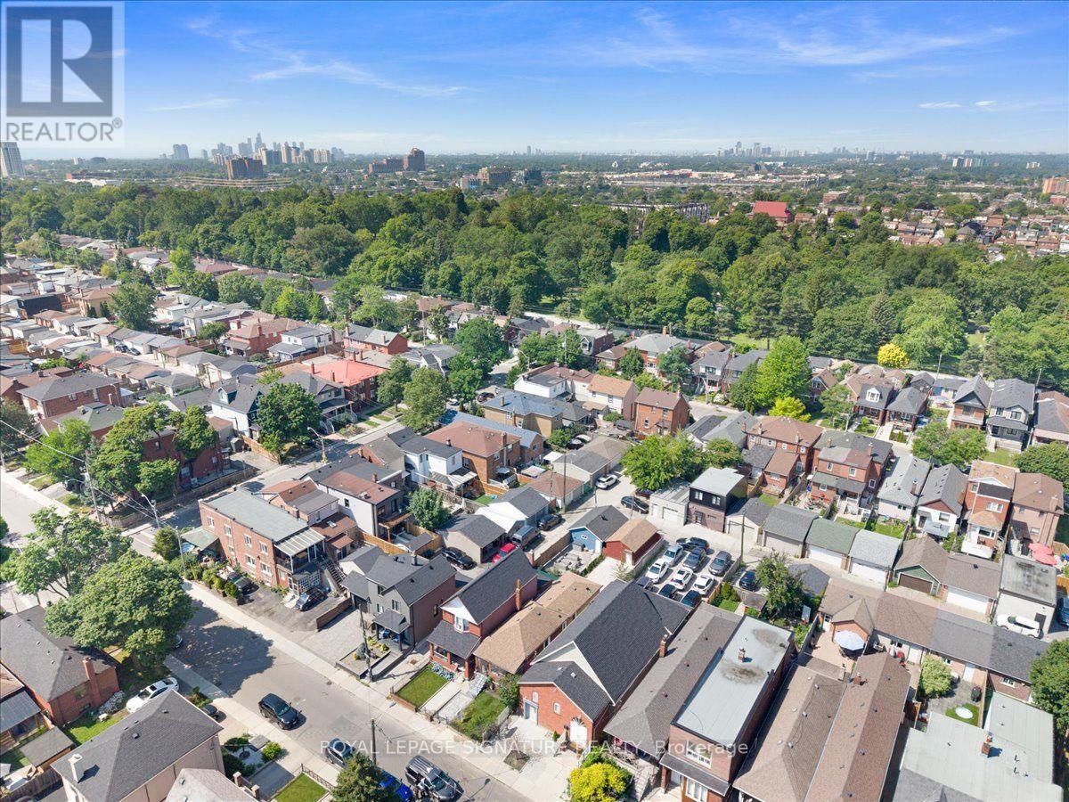 234 Nairn Avenue, Toronto, Ontario  M6E 4H4 - Photo 44 - W13695310