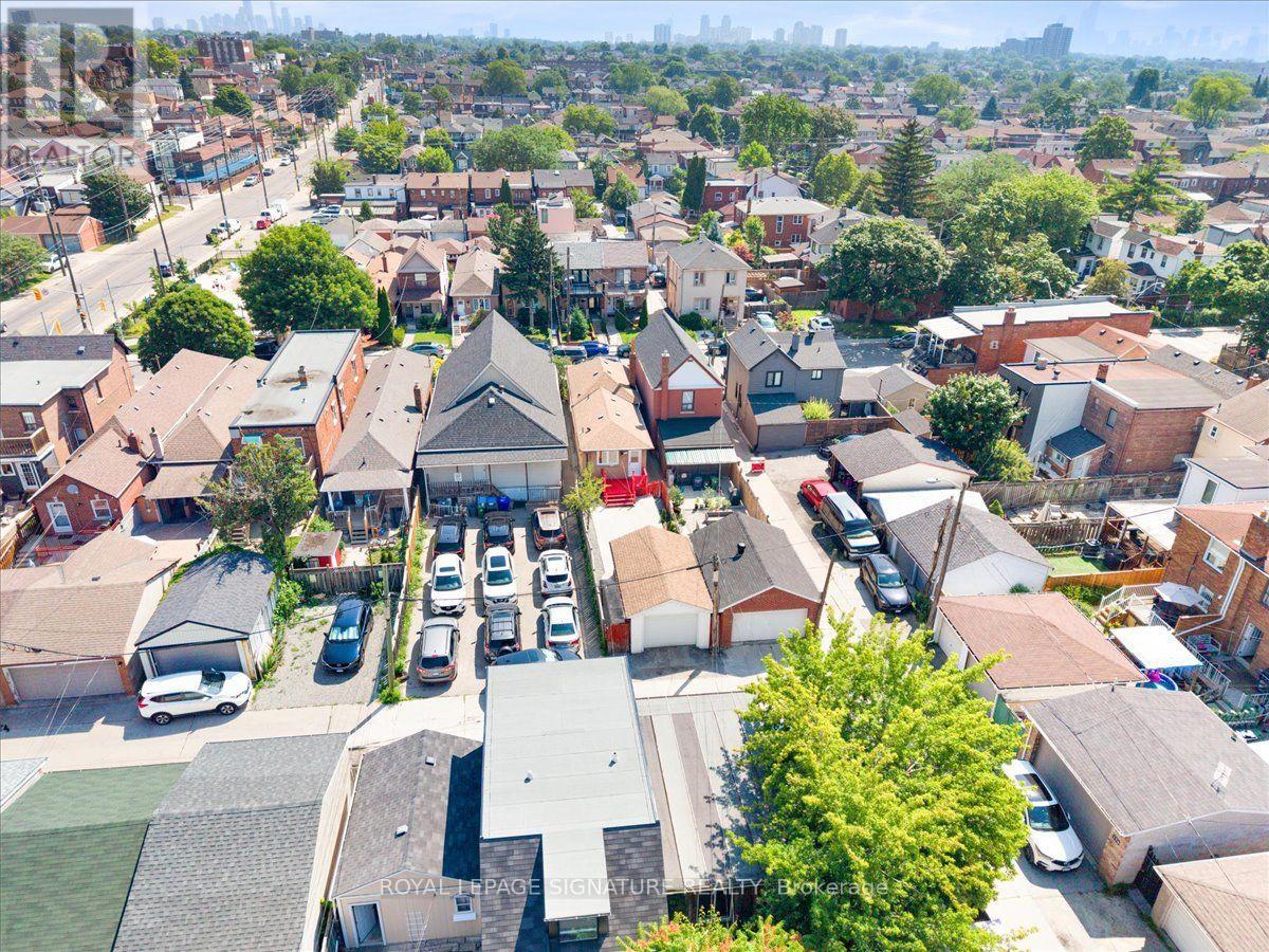 234 Nairn Avenue, Toronto, Ontario  M6E 4H4 - Photo 45 - W13695310