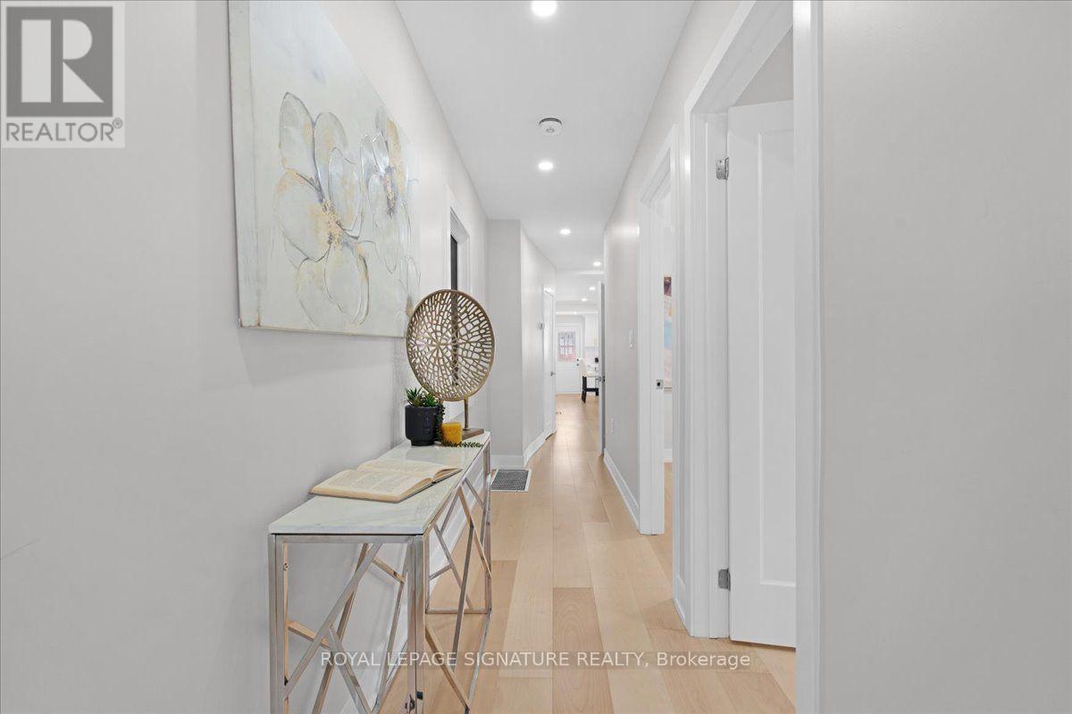234 Nairn Avenue, Toronto, Ontario  M6E 4H4 - Photo 6 - W13695310
