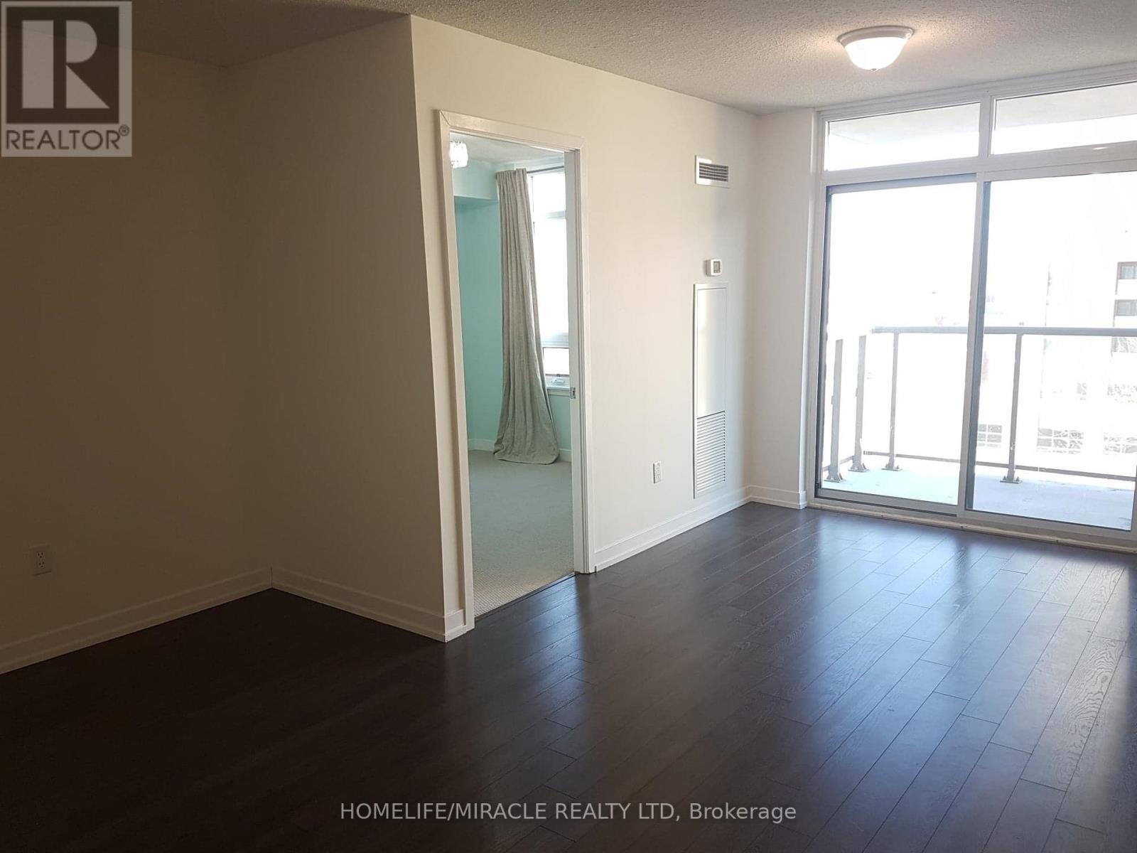 423 - 816 Lansdowne Avenue, Toronto, Ontario  M6H 4K6 - Photo 10 - W13695320