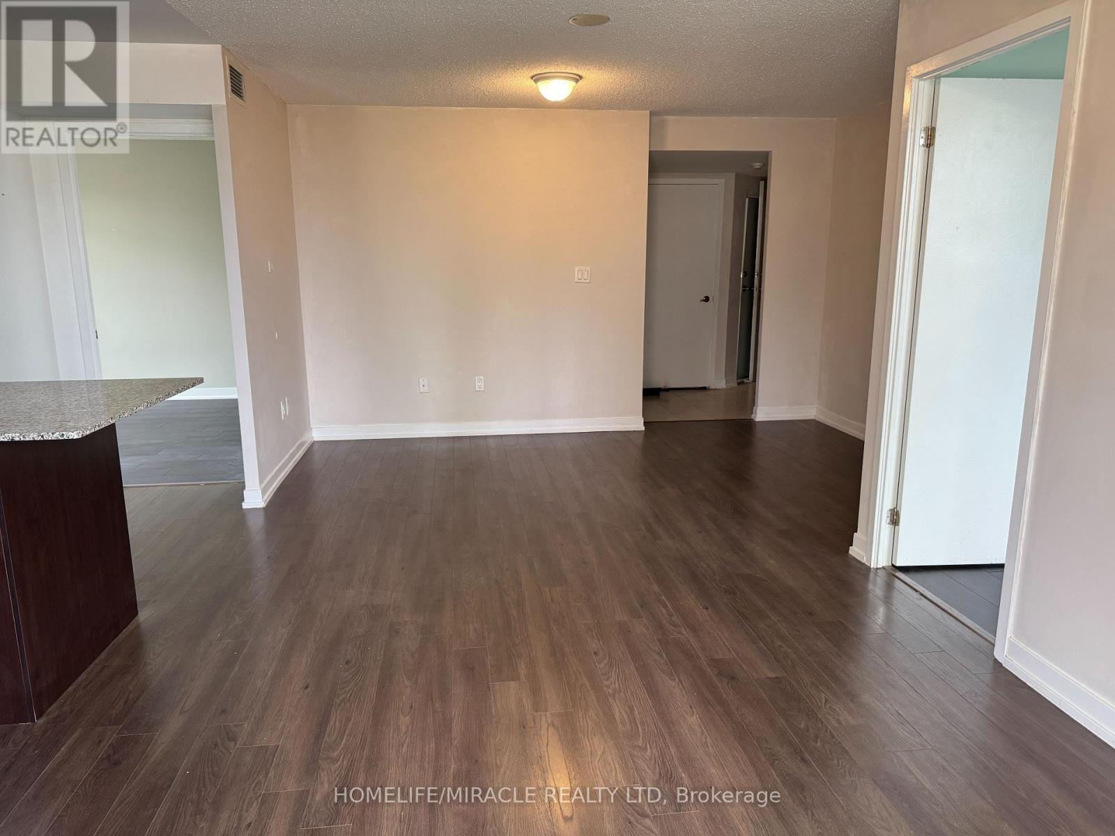 423 - 816 Lansdowne Avenue, Toronto, Ontario  M6H 4K6 - Photo 12 - W13695320