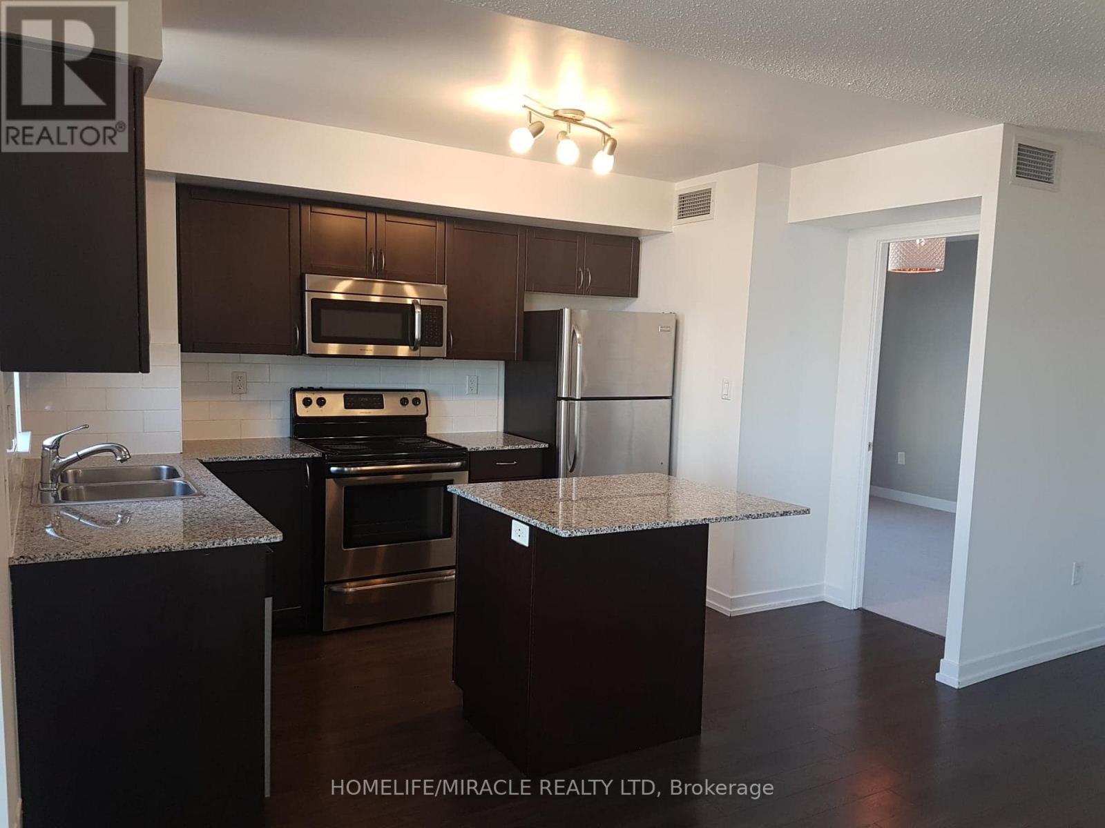 423 - 816 Lansdowne Avenue, Toronto, Ontario  M6H 4K6 - Photo 13 - W13695320