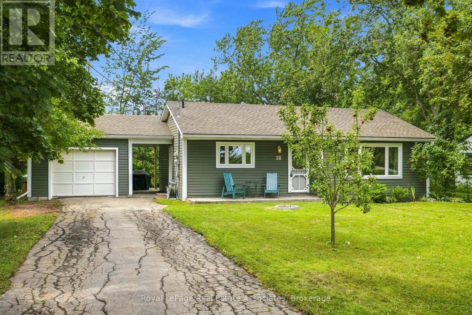 28 KELSON AVENUE S, Grimsby, Ontario